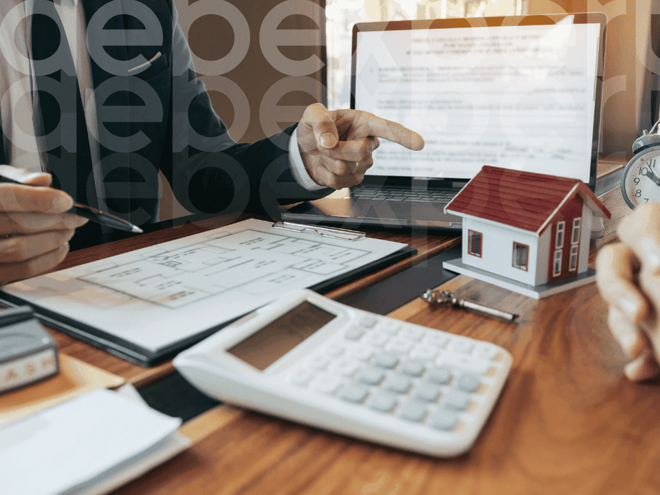 64e4905db575abdde4eef81f_Men-discuss-mortgage-debts.png